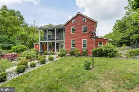 2750 Coldsmith Rd, Greencastle, PA 17225