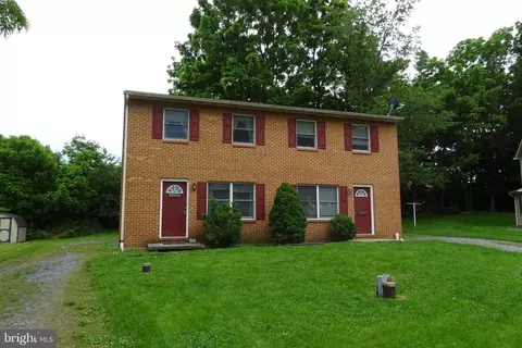 10928-30 Antrim Ct, Greencastle, PA 17225
