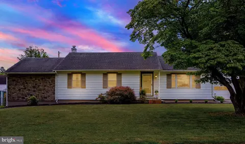 160 Highland Rd, Chambersburg, PA 17201