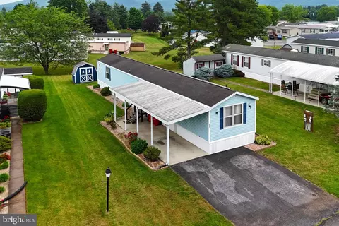 265 Cameo Dr #106, Fayetteville, PA 17222