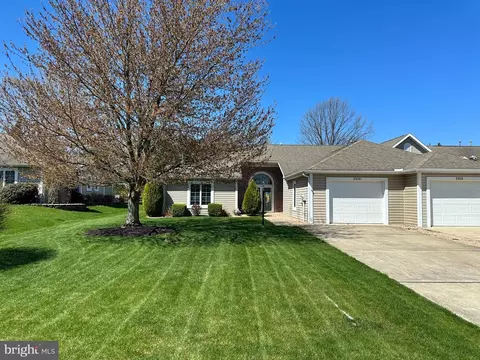 2308 Aronimink Cir, Fayetteville, PA 17222