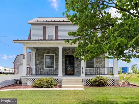 327 Colorado St, Chambersburg, PA 17202