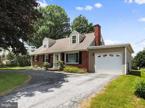 1101 S Main, Chambersburg, PA 17201