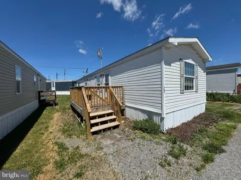 5400 Lincoln Way East E #20, Fayetteville, PA 17222