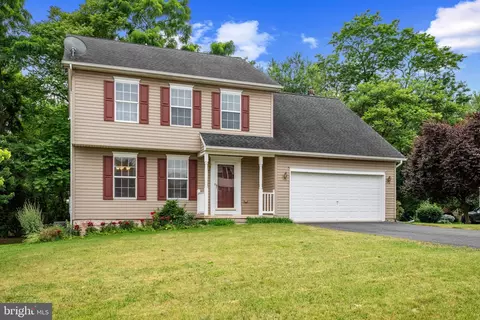 1846 Falcon Ln #92, Chambersburg, PA 17202