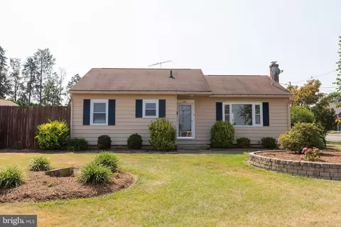 551 Stanley Ave, Chambersburg, PA 17201