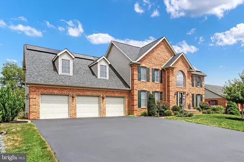 12025 Rinehart Dr, Waynesboro, PA 17268