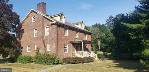 901 E Main St #1, Waynesboro, PA 17268