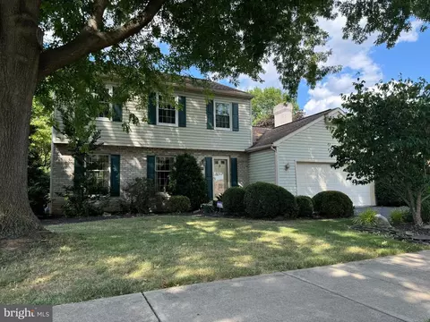 861 Rosewood Ct, Chambersburg, PA 17201
