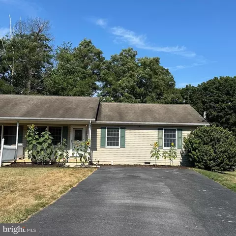12 Grist Mill Dr, Mont Alto, PA 17237