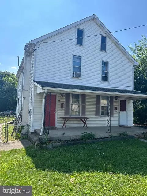 562-564 S Central Ave, Chambersburg, PA 17201