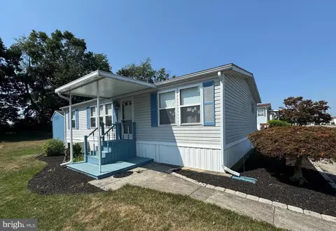 218 Cameo Dr #38, Fayetteville, PA 17222