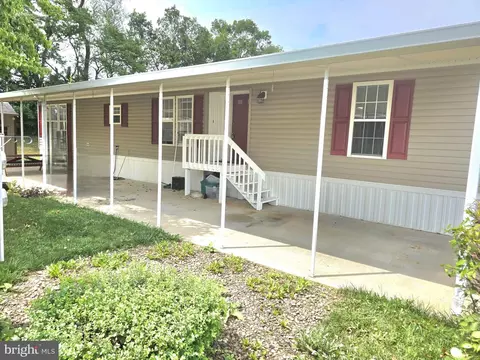 206 Cameo Dr, Fayetteville, PA 17222