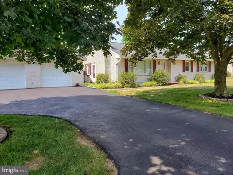 9670 Mentzer Gap Rd, Waynesboro, PA 17268