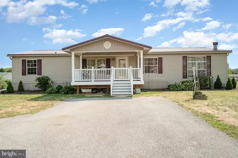 100 Mount Rock Rd #5, Shippensburg, PA 17257