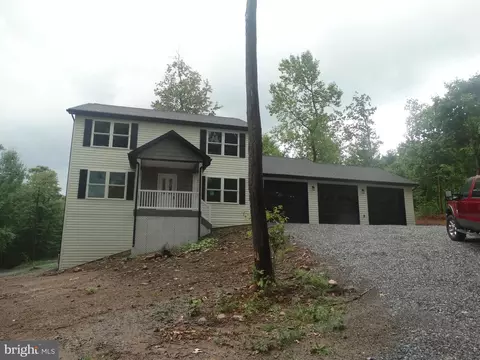 11388 Skyline Dr, Orrstown, PA 17244