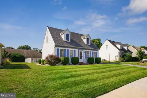 1943 Clinton Ave, Chambersburg, PA 17201