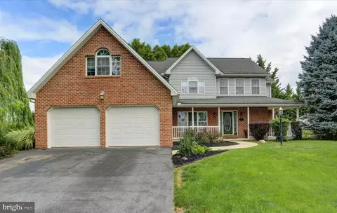 1731 Alligator Reef Ave, Chambersburg, PA 17202