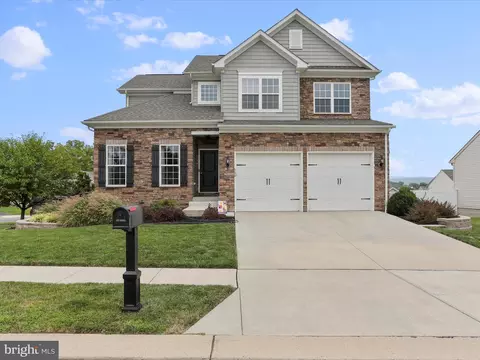500 Evangeline Dr #143, Waynesboro, PA 17268