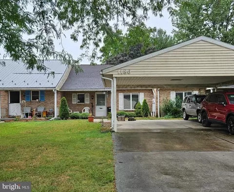 1186 Westgate Dr, Chambersburg, PA 17201