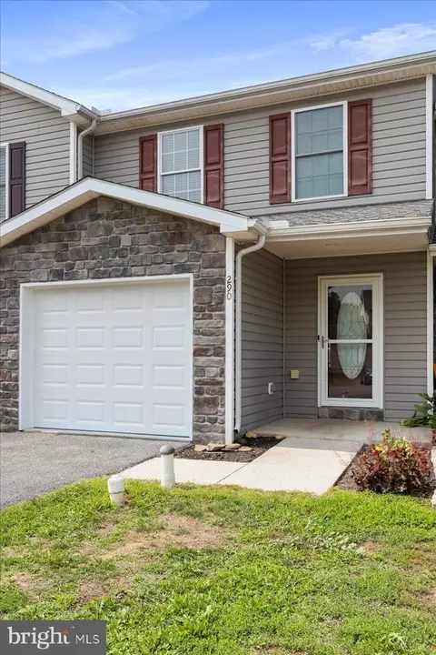 290 Verdier St, Mont Alto, PA 17237