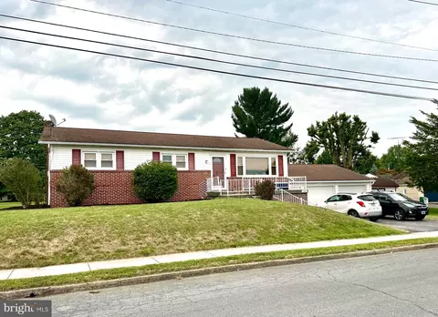 766 Middle St, Chambersburg, PA 17201