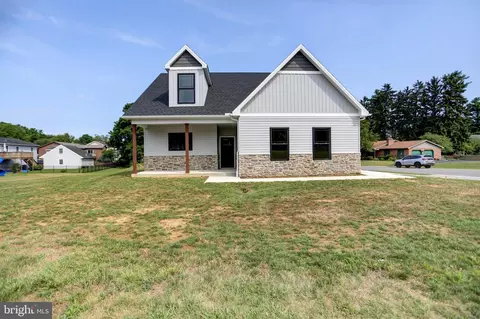 102 Logan, Shippensburg, PA 17257
