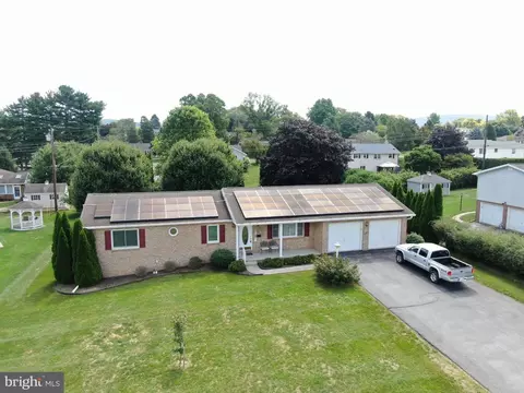 11616 N Landis Ave, Waynesboro, PA 17268