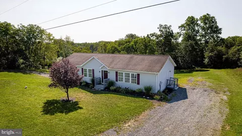 4574 Edenville Rd, Chambersburg, PA 17202