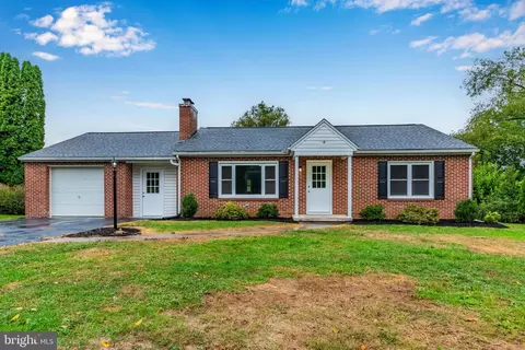 1109 Cider Press Rd, Chambersburg, PA 17201
