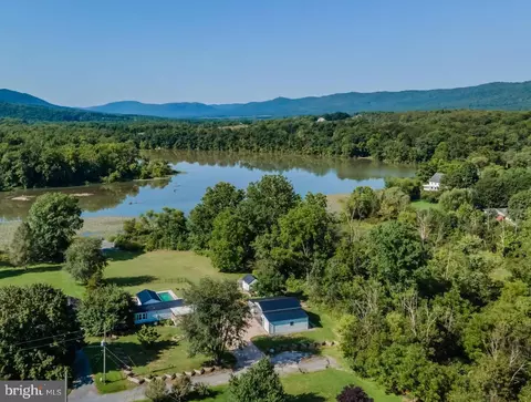 17367 Cherry Ave, Fannettsburg, PA 17221
