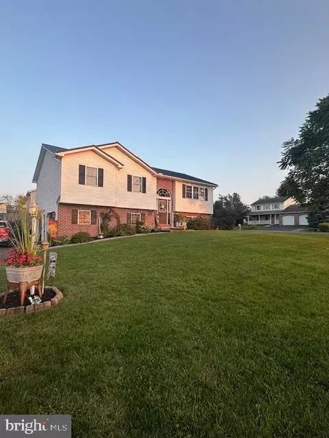 10464 Mapleton Rd, Shippensburg, PA 17257