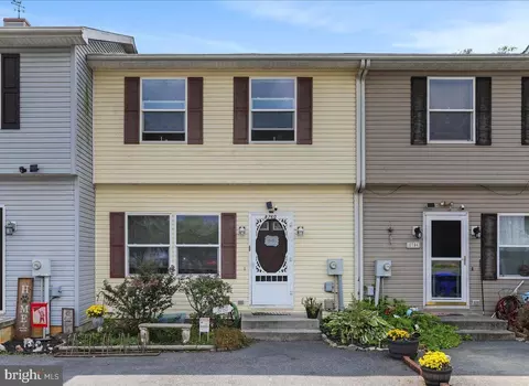 8760 Kings Rd, Waynesboro, PA 17268