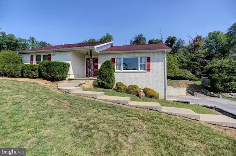 544 Wile Cir, Fayetteville, PA 17222