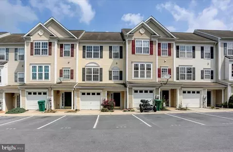 570 S Carlisle St, Greencastle, PA 17225