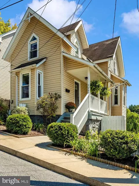 129 Cottage St, Waynesboro, PA 17268