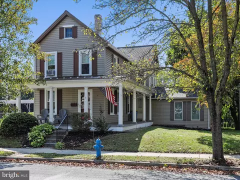 998 Scotland Ave, Chambersburg, PA 17201