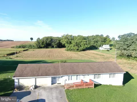6736 Rock Hill Rd, Waynesboro, PA 17268