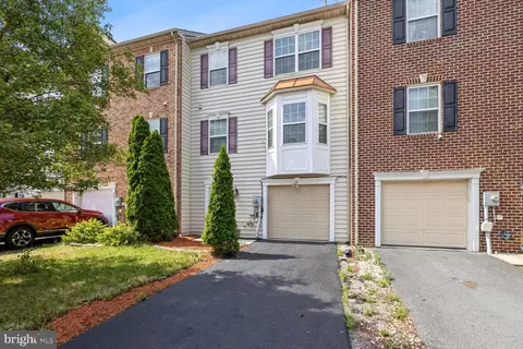 225 Whitley Dr #85, Chambersburg, PA 17201