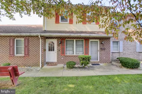 521 W H W King St, Shippensburg, PA 17257