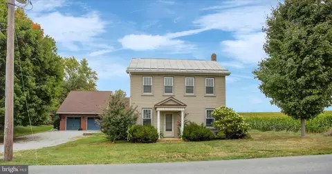 225 Mount Rock Rd, Shippensburg, PA 17257