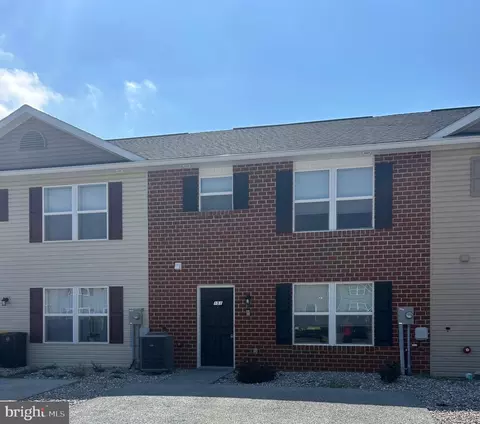 151 Delano Dr, Chambersburg, PA 17201
