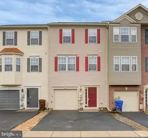 3387 Cornerstone Ct, Chambersburg, PA 17201