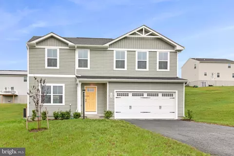 123 Peridot Dr, Chambersburg, PA 17202
