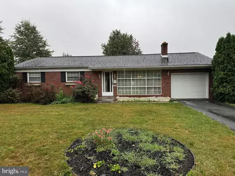 855 Anthony Ave, Waynesboro, PA 17268