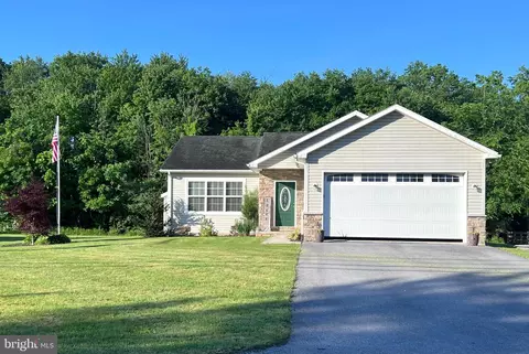 12446 Main St, Fort Loudon, PA 17224