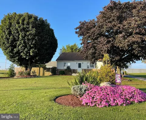 1487 Roxbury Rd, Shippensburg, PA 17257