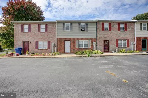 2329 Mccleary Dr, Chambersburg, PA 17201