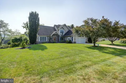 6344 Quail Cir, Fayetteville, PA 17222