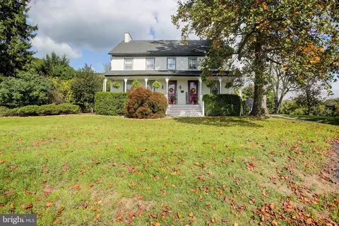 10111 Lincoln Way W, Saint Thomas, PA 17252